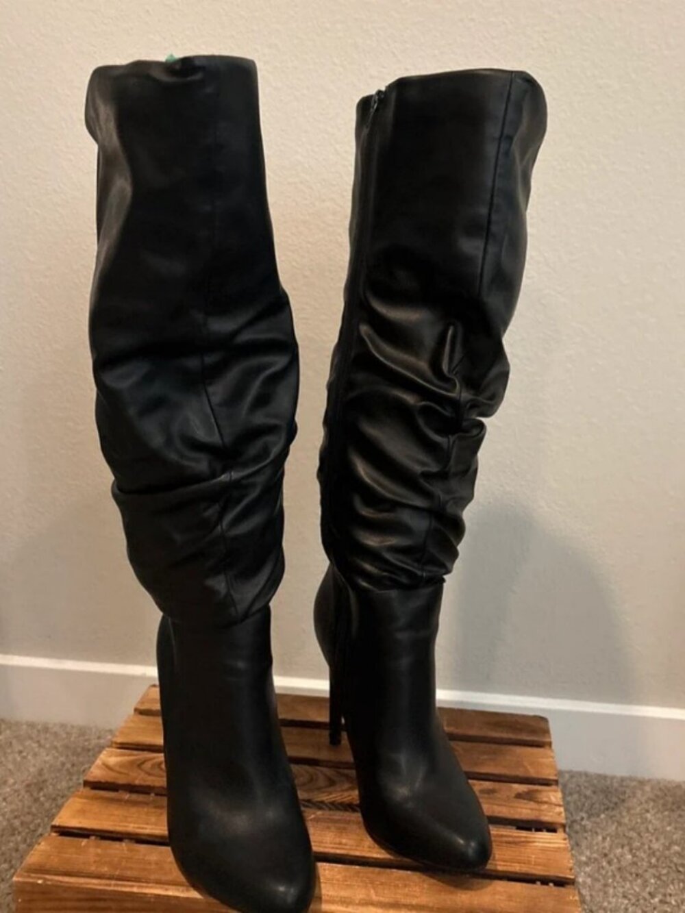 Black knee high Stiletto boots